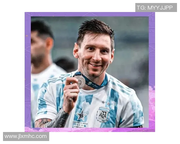 头顶人气足球明星的传奇之路与辉煌成就解析 头顶人气足球明星的传奇之路与辉煌成就解析