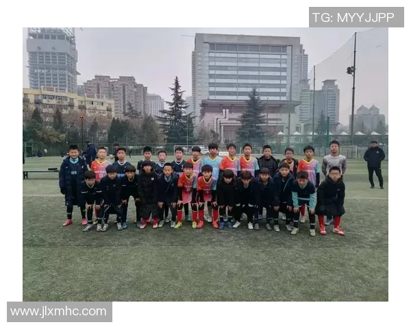 家庭背景优越的足球明星们如何塑造他们的职业生涯与人生价值 家庭背景优越的足球明星们如何塑造他们的职业生涯与人生价值