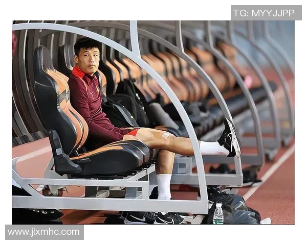 足球明星因脸部受伤重返赛场的励志故事与康复之路 足球明星因脸部受伤重返赛场的励志故事与康复之路