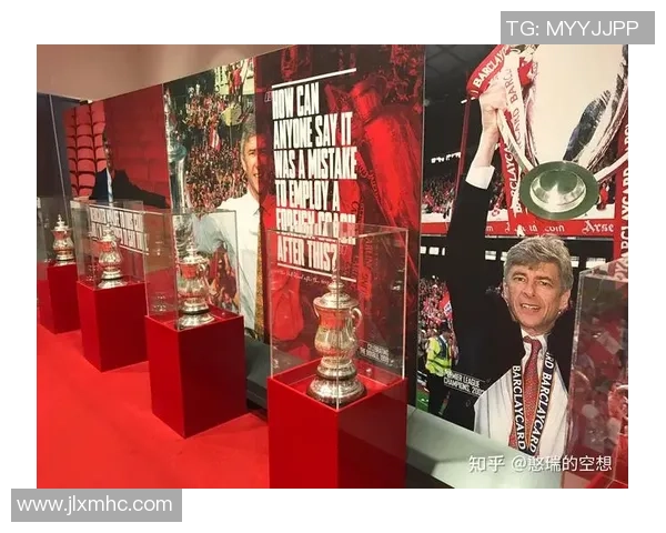 足球明星收藏品的魅力与价值探秘让你领略球场之外的精彩世界